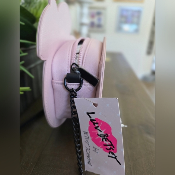 Betsey Johnson NWT Cherry Crossbody Glitter Bag - Picture 5 of 9